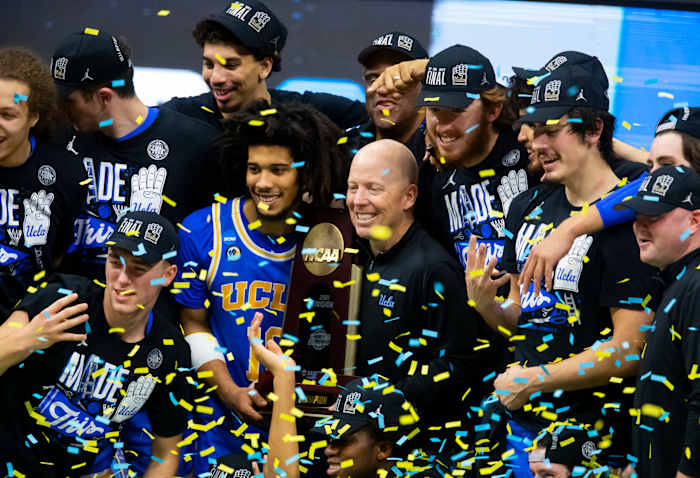 The UCLA Bruins basketball team celebrates during the 2021 NCAA Tournament.
